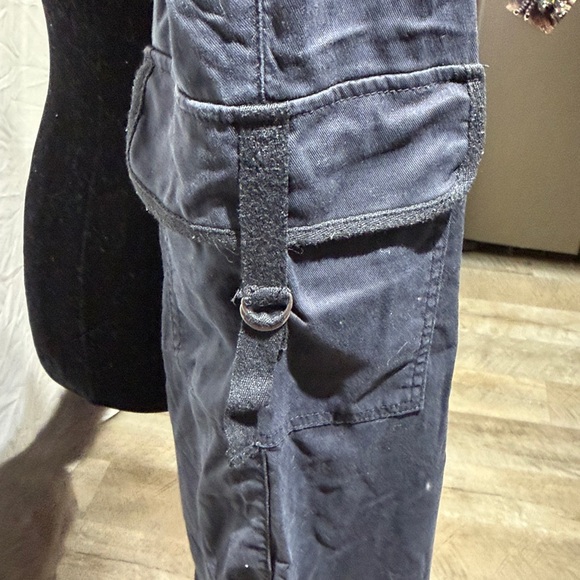 Women’s Black Cargo Pants - Picture 2 of 7